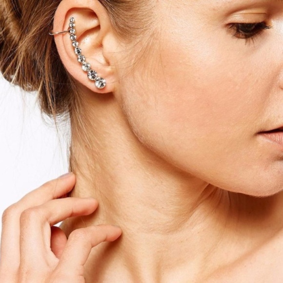 Jewelry - White Rhinestone Gold Ear Cuff